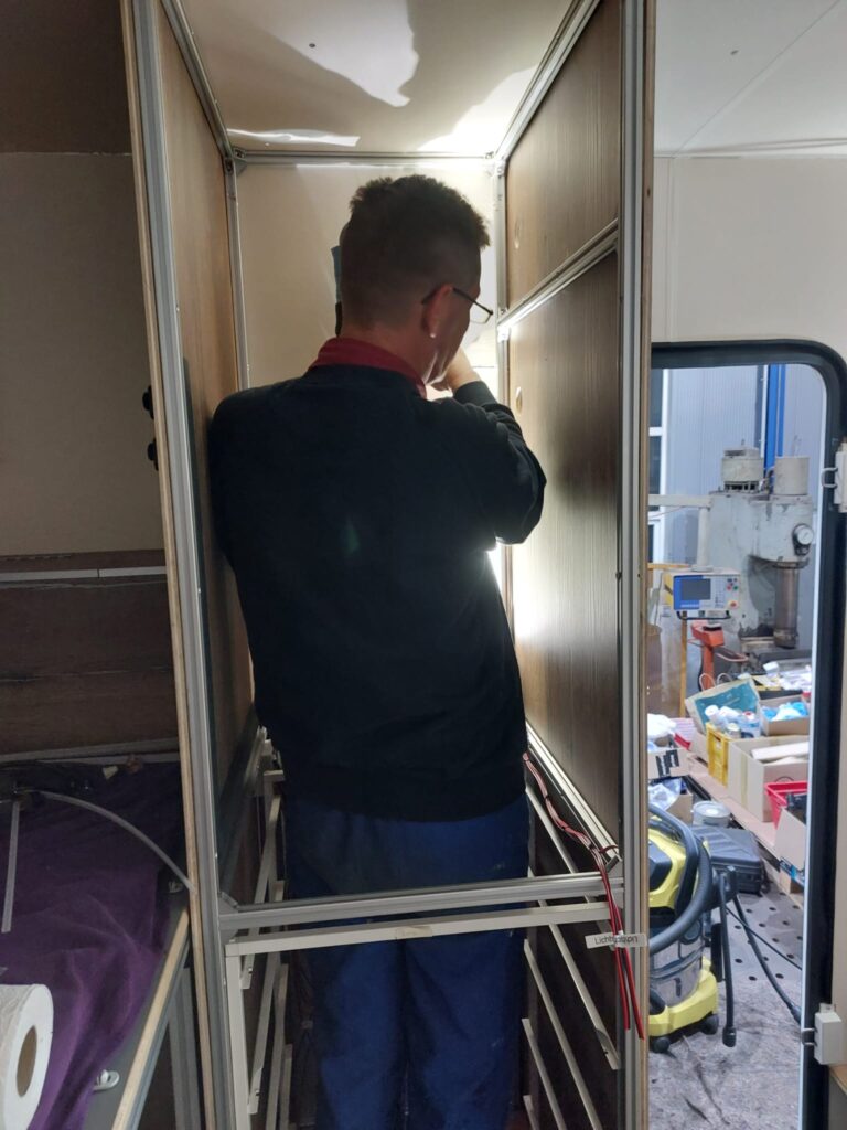 (C) Ernst und Meike Wagner